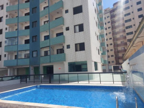 Apto 100 metros da praia com vista para o mar